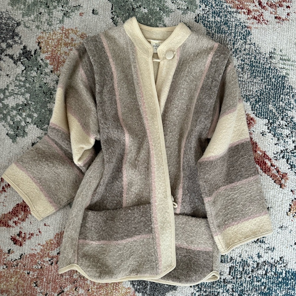 Vintage Berit Havre Vevstue Norway Women’s Pure Wool Coat Wide Sleeve size small - Picture 9 of 16